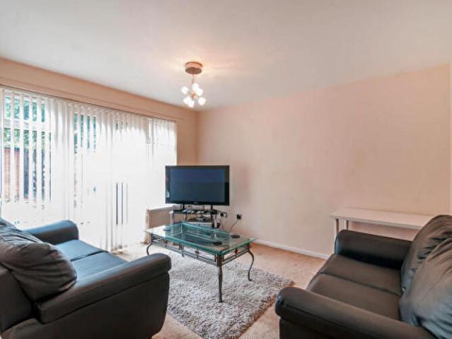 1 Bedroom Flat To Rent In Students / Five Lamps Court, Derby, DE1
