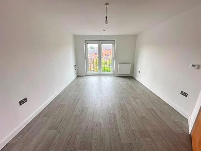 1 Bedroom Flat To Rent In Sandhills Avenue, Hamilton, LE5