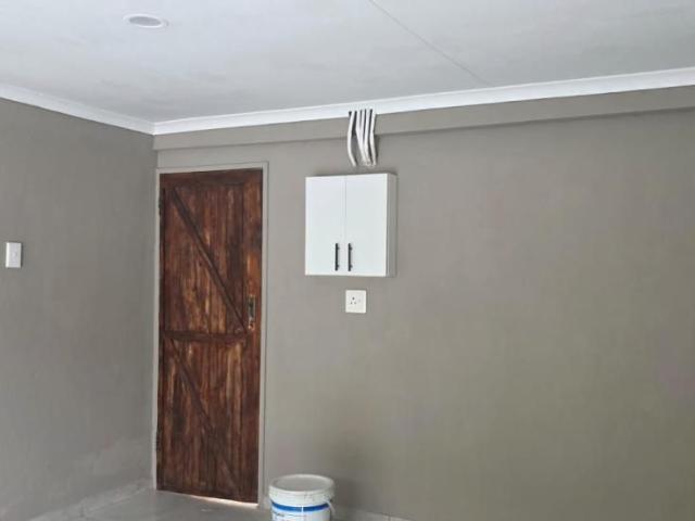 1 Bedroom flat to rent in Secunda