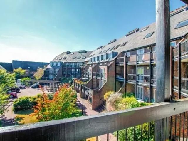 1 Bedroom Flat To Rent In Shirelake Close, Oxford, OX1