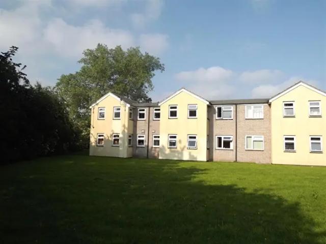 1 Bedroom Flat To Rent In Small Thorn Place, Woodville, DE11