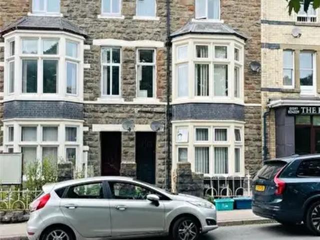 1 Bedroom Flat To Rent In South Crescent, Llandrindod Wells, Powys, LD1