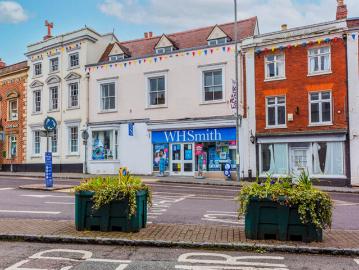 1 Bedroom Flat To Rent In The Chewar, Buckingham, MK18