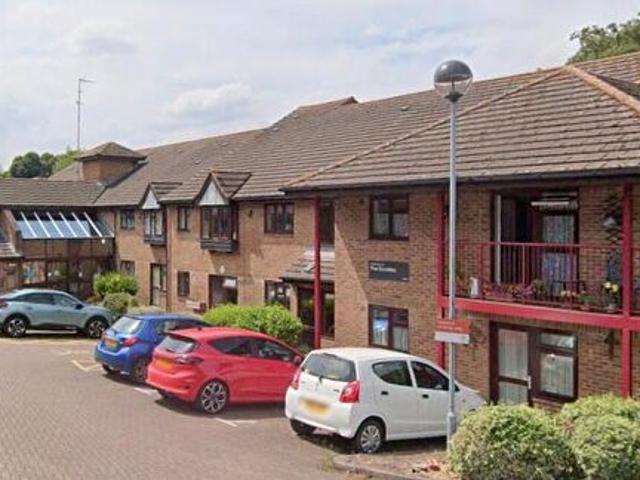 1 Bedroom Flat To Rent In The Doubles, Belmont Road, Daventry, West Northamptonshire, NN11
