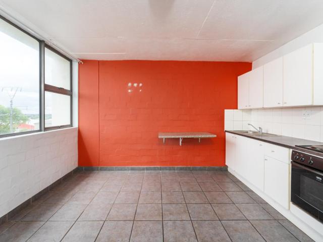 1 Bedroom Flat to Rent in Wynberg R8000pm
