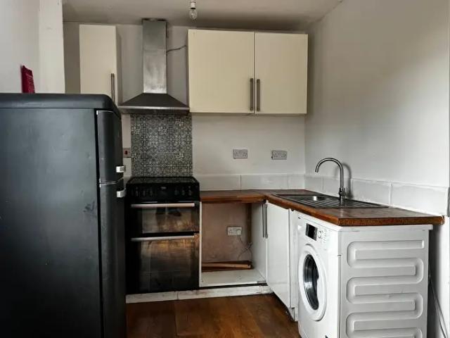 1 Bedroom Flat To Rent In Warwick Road, Tyseley, B27