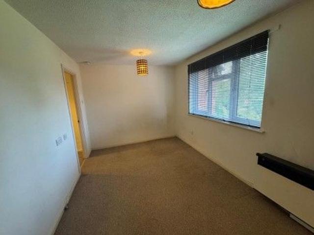 1 bedroom Flat To Rent Total Size: 259 SQ FT
