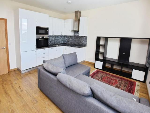 1 bedroom Flat To Rent Total Size: 431 SQ FT