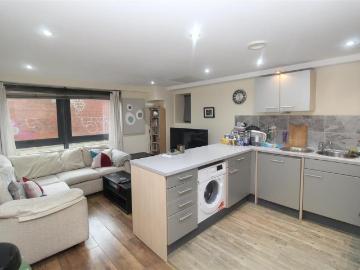 Flat for rent in Cardiff - Equipped kitchen