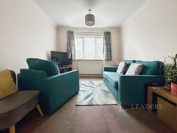Flat for rent in Burhill - Equipped kitchen