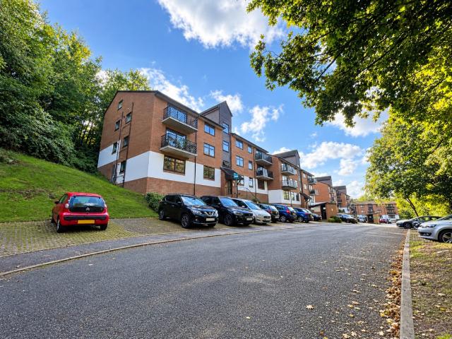 1 bedroom Flat To Rent
