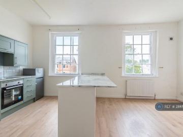 Cheltenham, Gloucestershire county, Southdowns