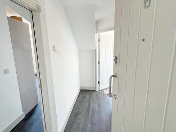 Flat to rent in Bebington Wirral - Equipped kitchen