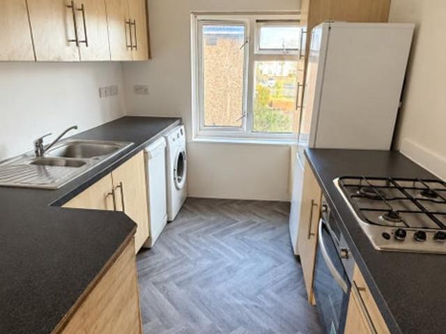 1 Bedroom Flat to Rent – 10A Eleanor Gardens