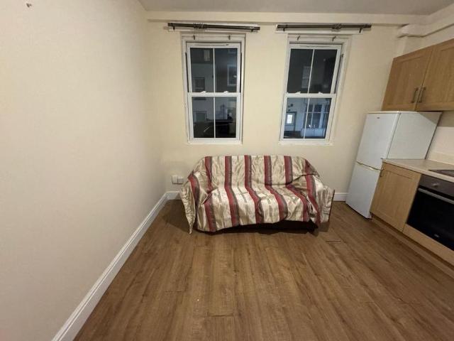 1 bedroom flat to rent