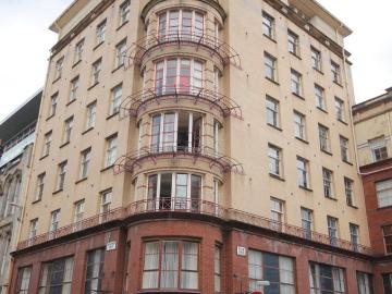 Flat to rent in Merchant - Lift
