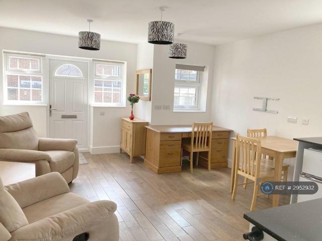 1 bedroom flat to rent