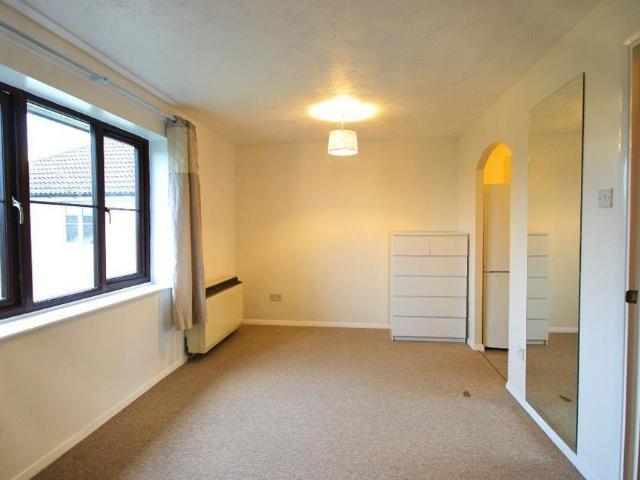 1 bedroom flat to rent
