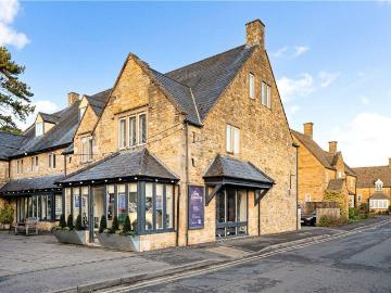 Flat for rent in Burhill - Equipped kitchen