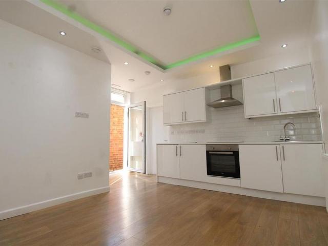 1 bedroom flat to rent