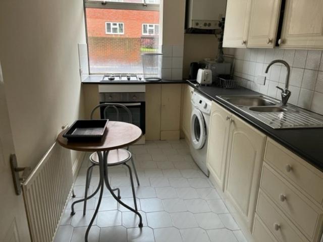 1 bedroom Flat To Rent