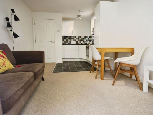 1 bedroom flat to rent