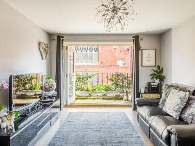 1 bedroom flat to rent