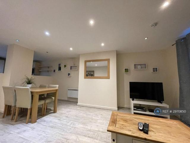 1 bedroom flat to rent