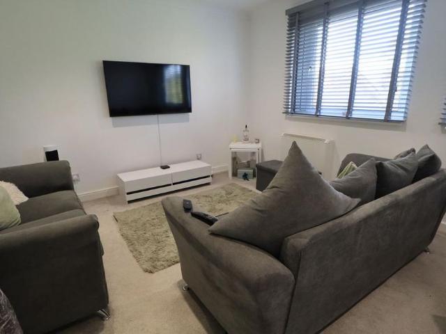 1 bedroom flat to rent