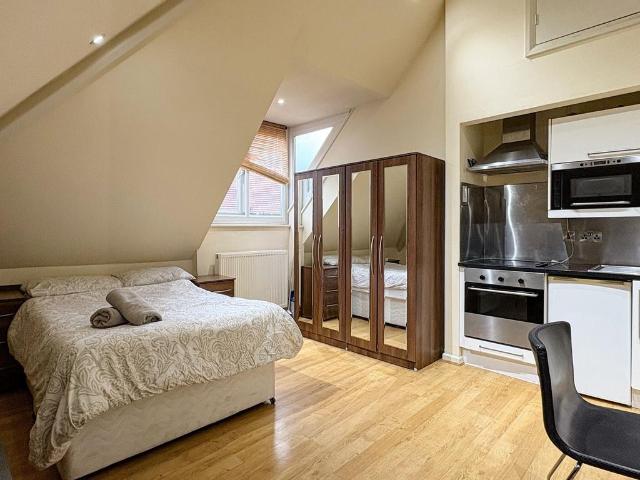 Studio to rent