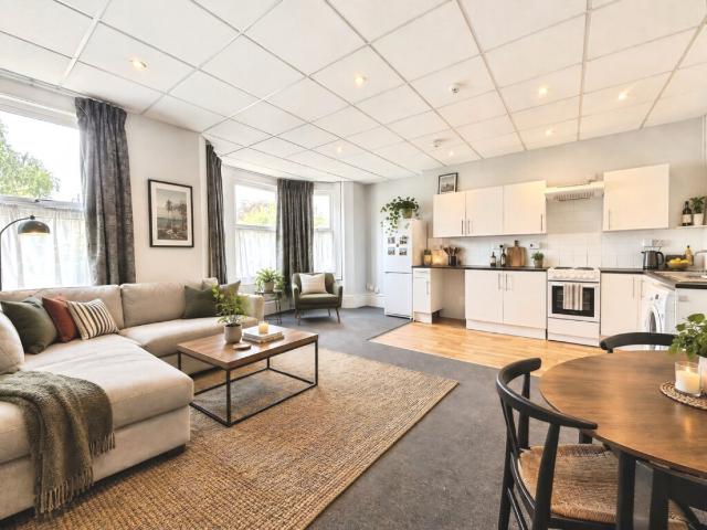 1 bedroom Flat To Rent
