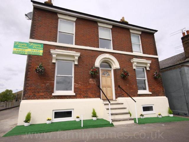 1 bedroom flat to rent