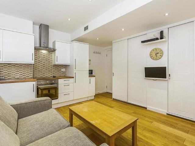 1 bedroom flat to rent