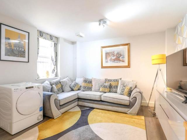 1 bedroom flat to rent