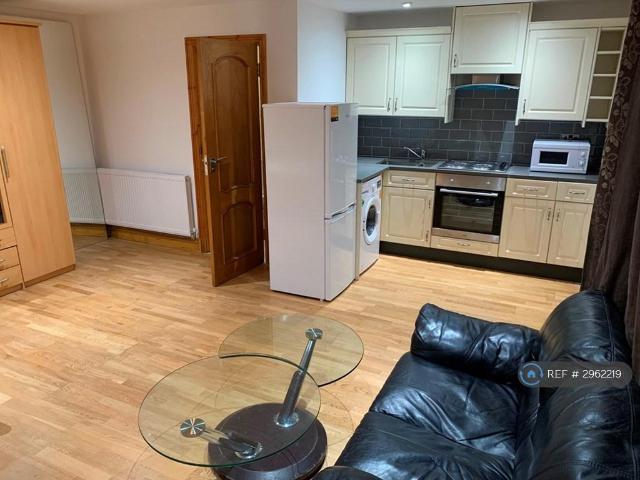 Studio to rent