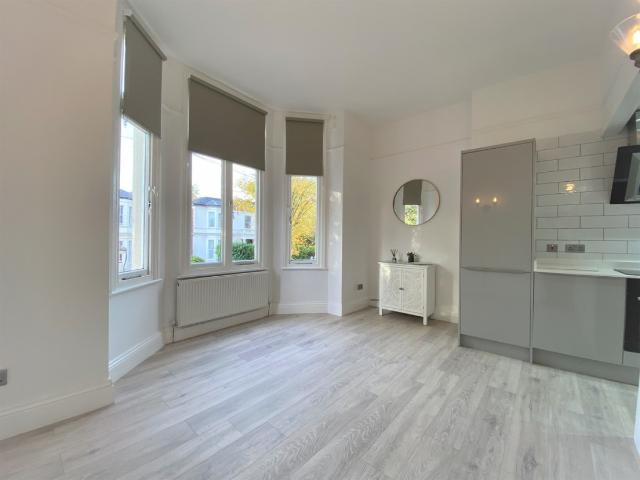1 bedroom Flat To Rent