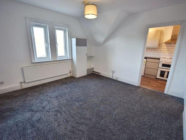 1 bedroom flat to rent