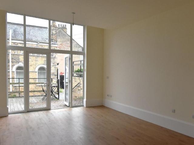 1 bedroom flat to rent