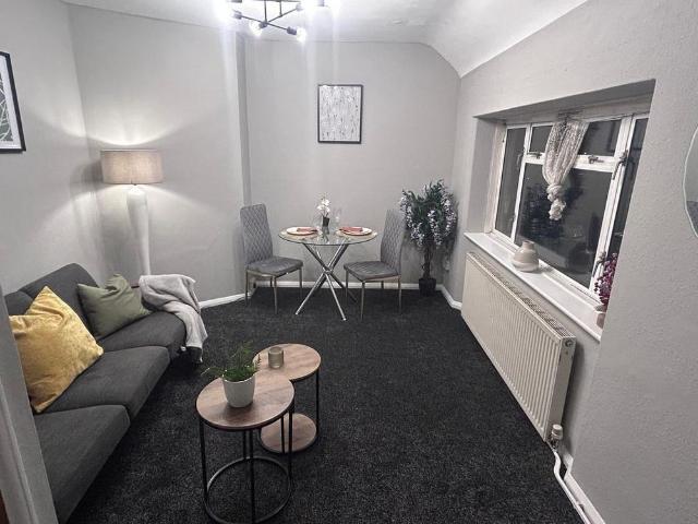 1 bedroom flat to rent