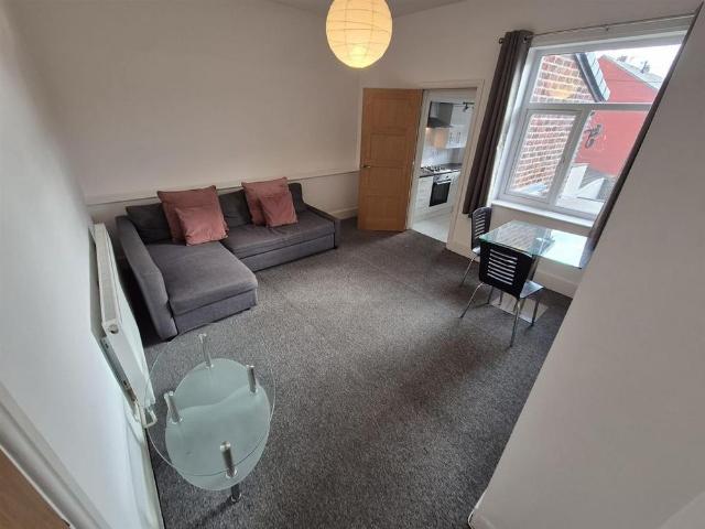 1 bedroom flat to rent
