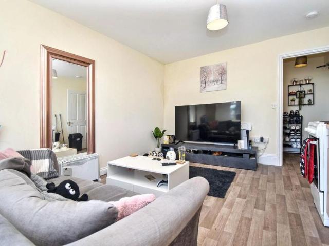 1 bedroom flat to rent
