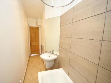 Glasgow, Glasgow and Clyde Valley - Equipped kitchen