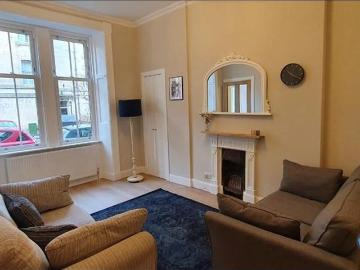 Edinburgh, Shetland - Garden, Fireplace