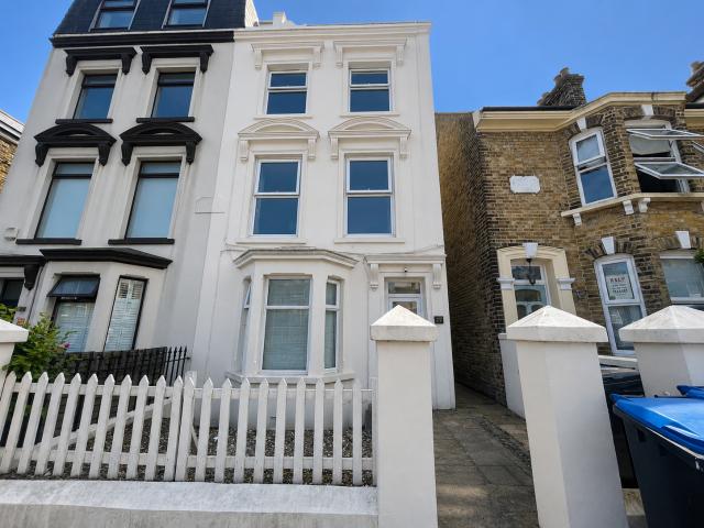 1 bedroom flat to rent
