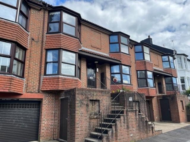 1 bedroom Flat To Rent