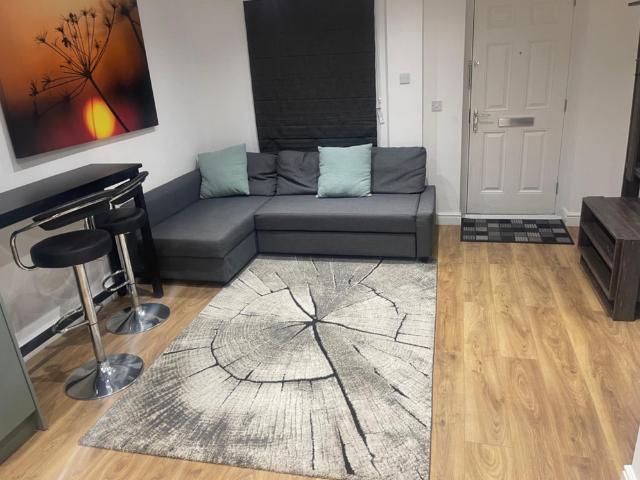 1 bedroom flat to rent