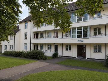 Cheltenham, Gloucestershire county, Southdowns