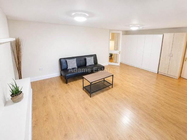 1 bedroom flat to rent