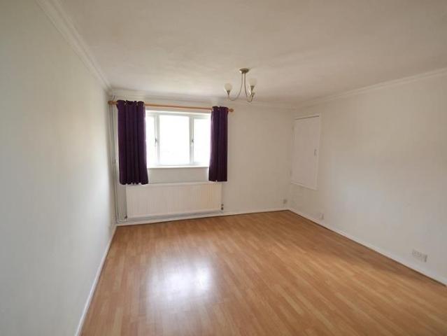1 bedroom maisonette to rent