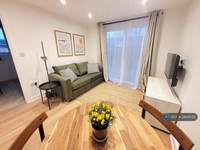 1 bedroom flat to rent